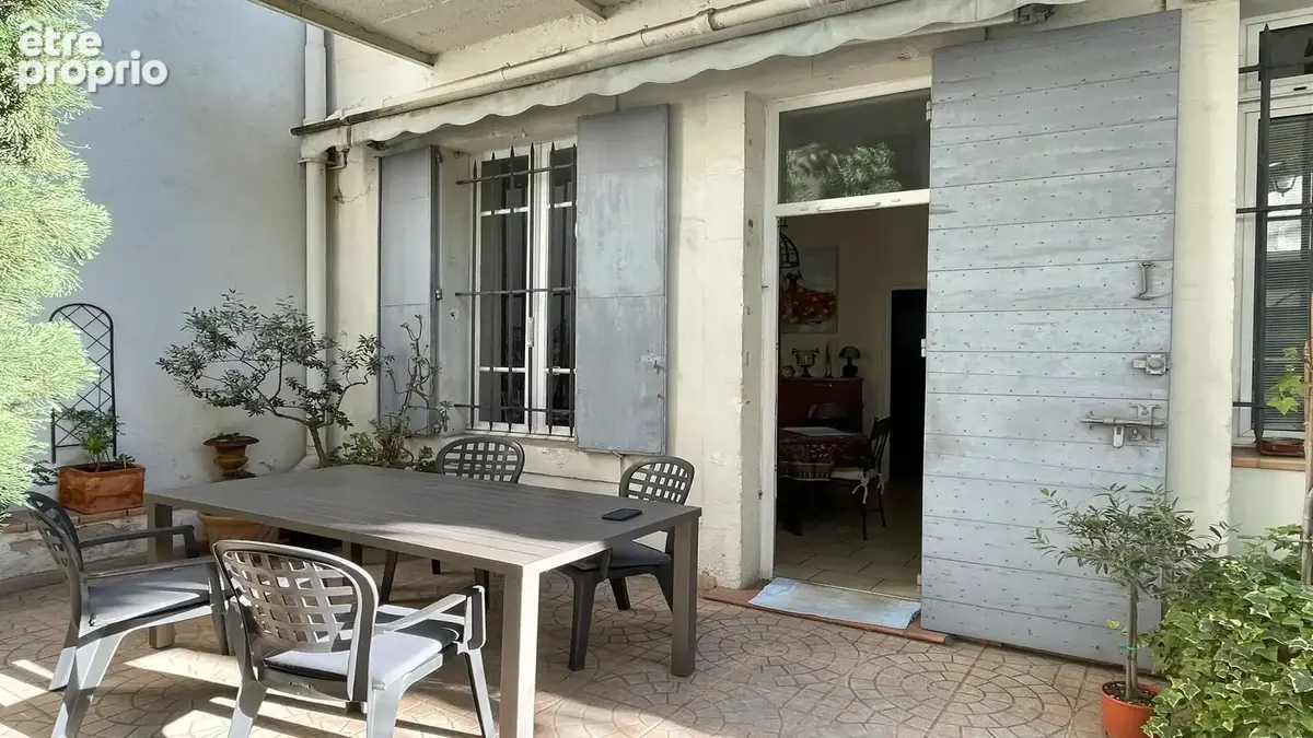 Maison de ville Salon De Provence 7 pièce(s) 231.75 m2 Nue propriété - photo 6