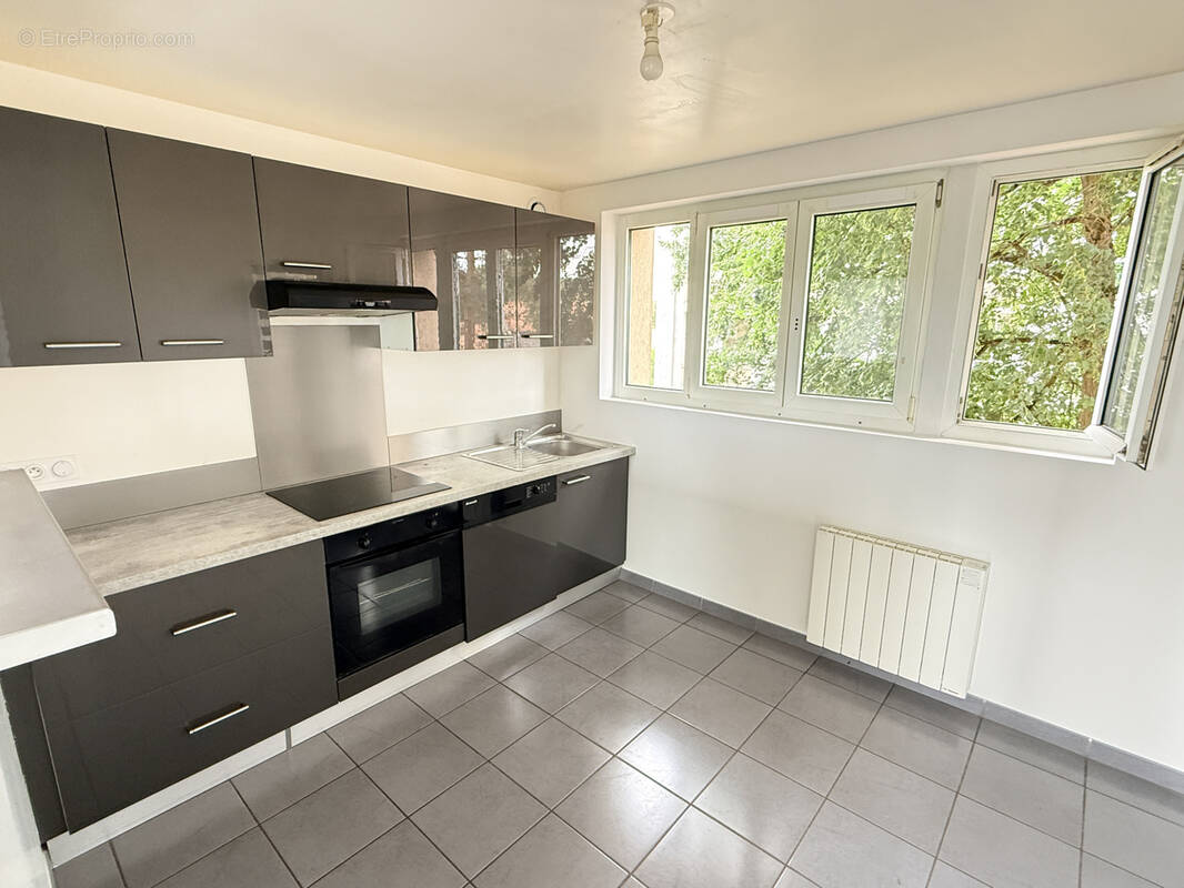 Appartement rénové F4 - photo 1