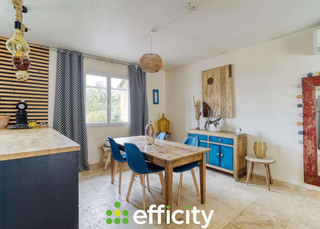 Maison à ANNOISIN-CHATELANS