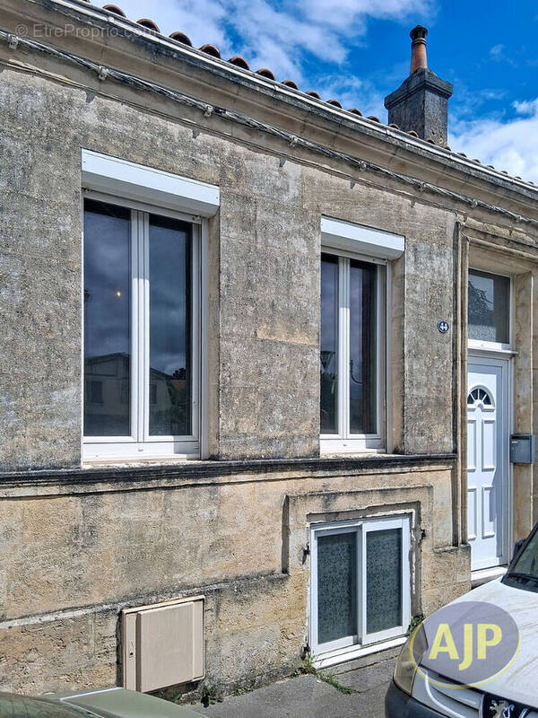 Maison à PAUILLAC