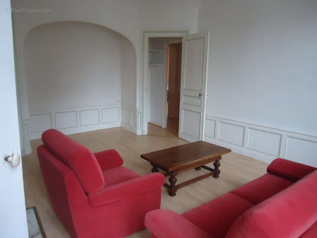 Appartement à NESLE