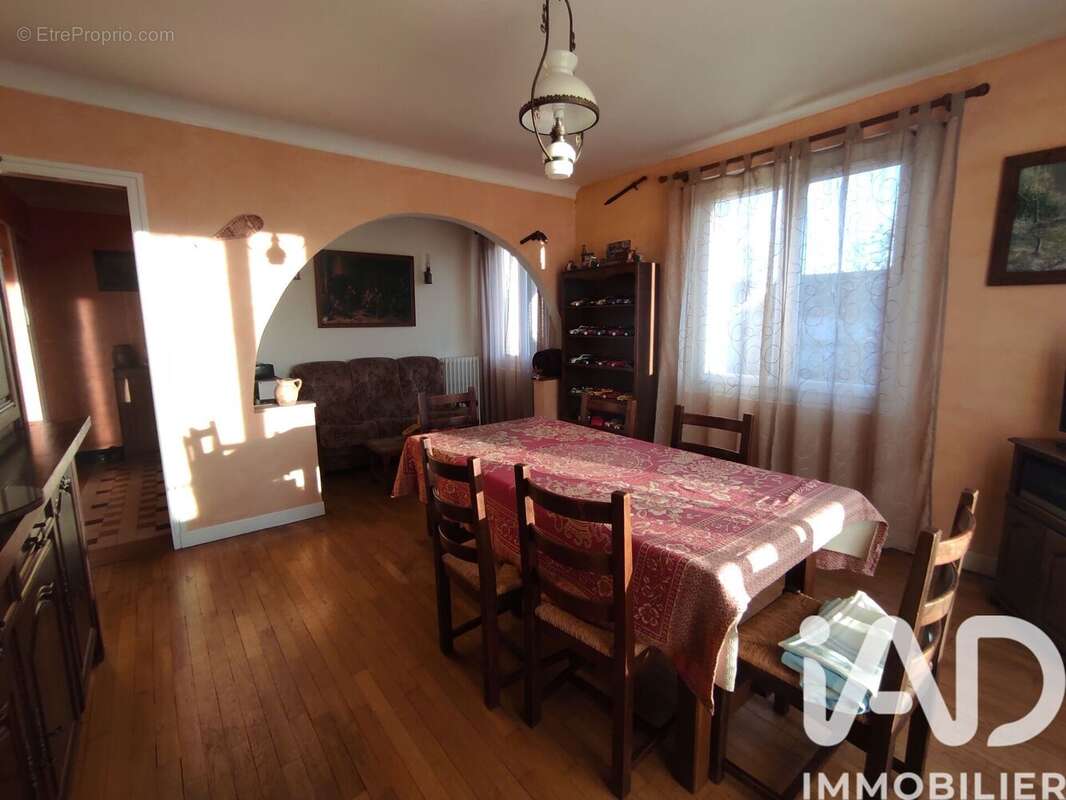 Photo 6 - Maison à MONS-EN-MONTOIS