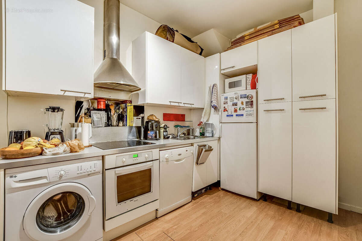 Appartement à PARIS-10E