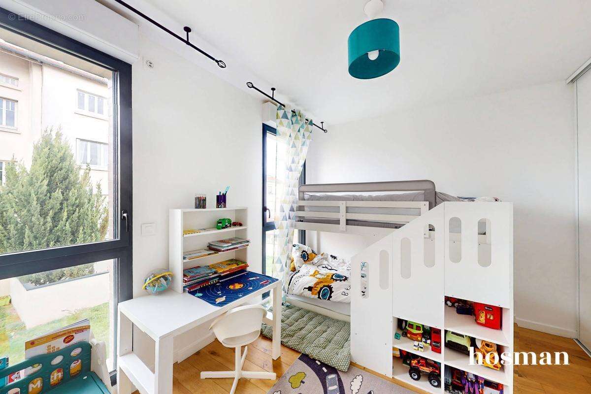 Appartement à ISSY-LES-MOULINEAUX