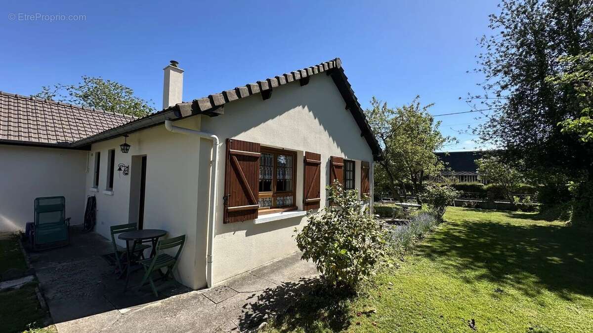 Maison à EPAIGNES