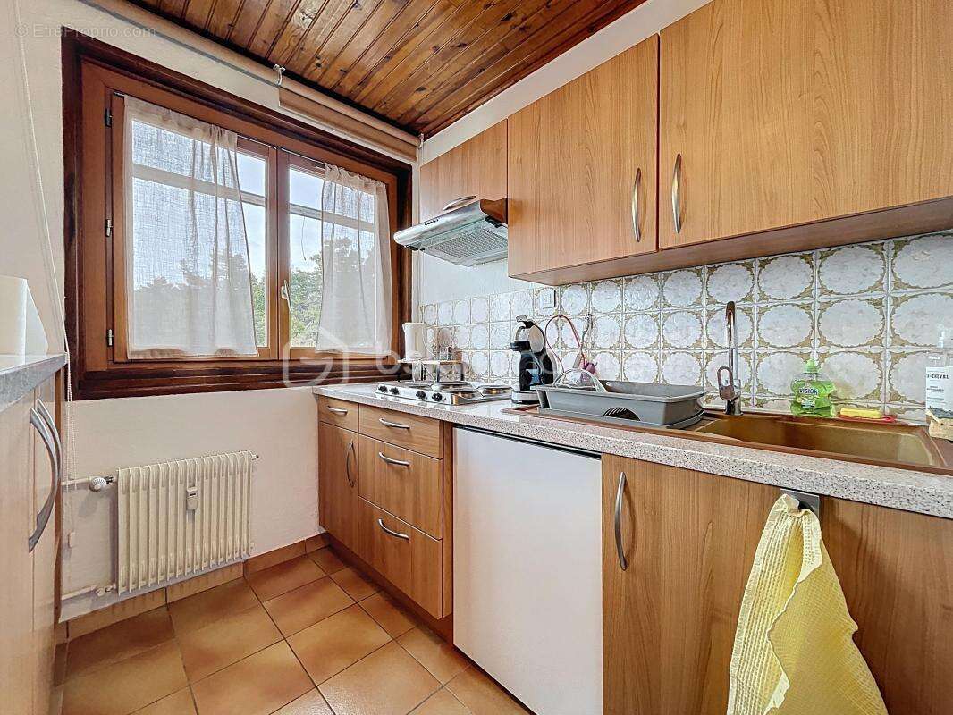 Appartement à GREOLIERES