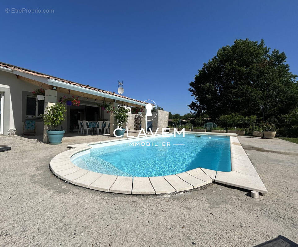 Maison à SAINT-ANDRE-DE-CUBZAC