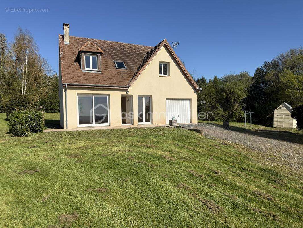 Photo Maison à Pont-L'eveque au prix de 328 000€