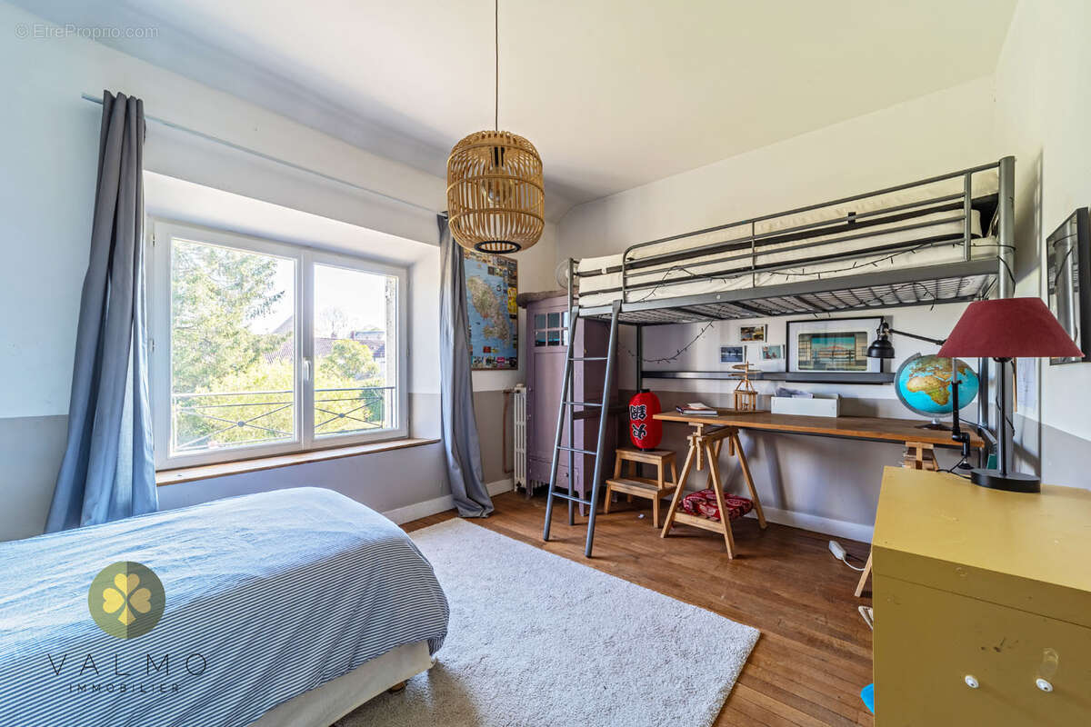 Maison à MONTFORT-L'AMAURY