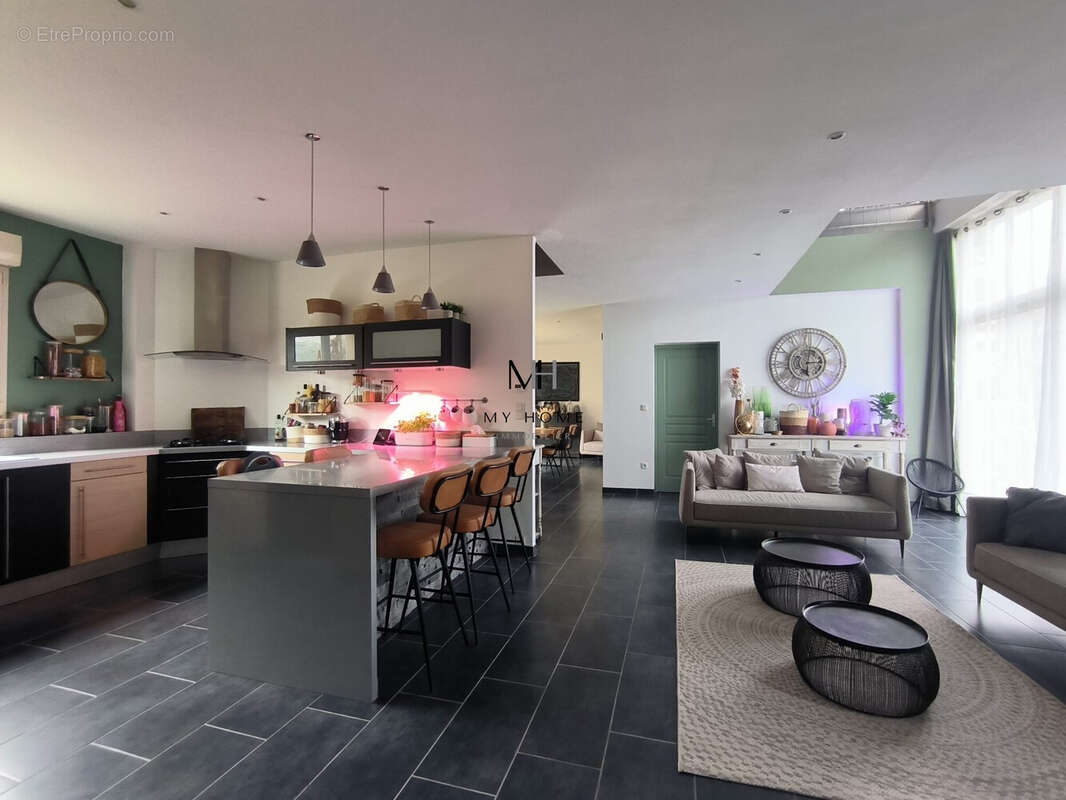 espace de vie maison principale - Maison à ALENCON