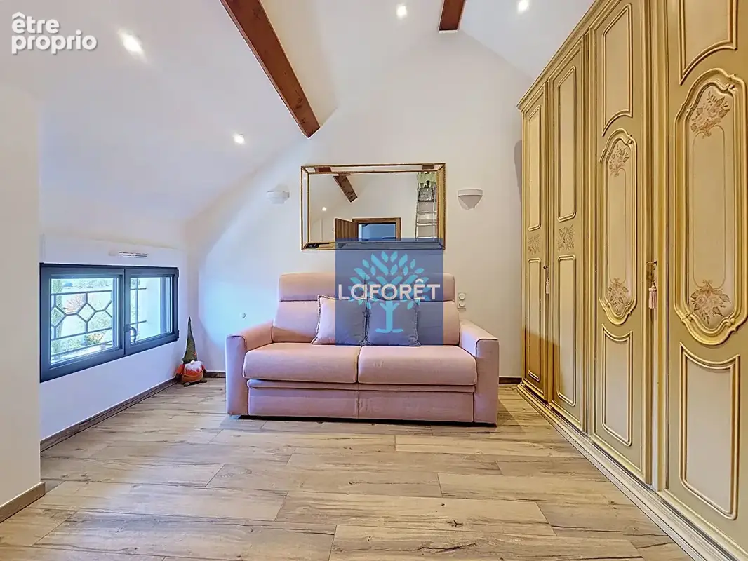 Demeure de caractère 190 m2 - photo 10