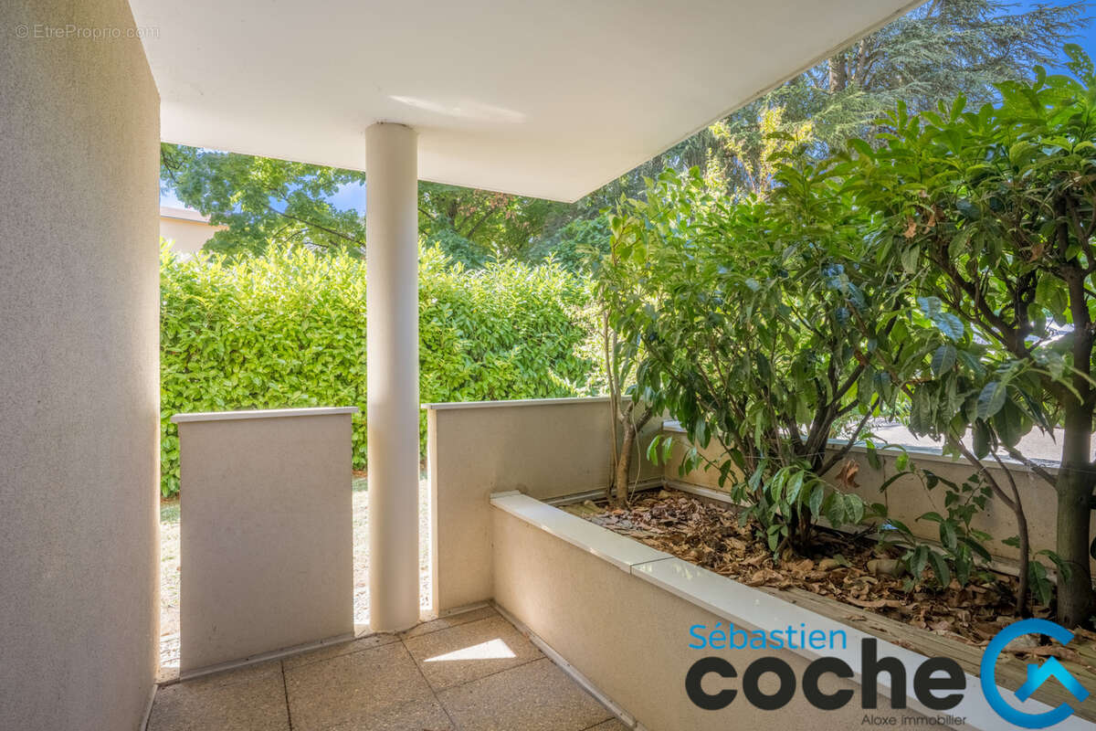 Appartement à SAINT-BONNET-DE-MURE