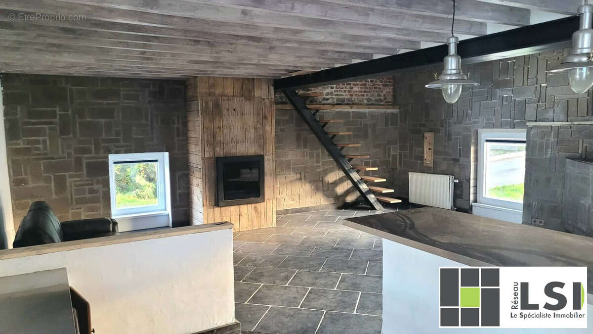 Maison à HON-HERGIES