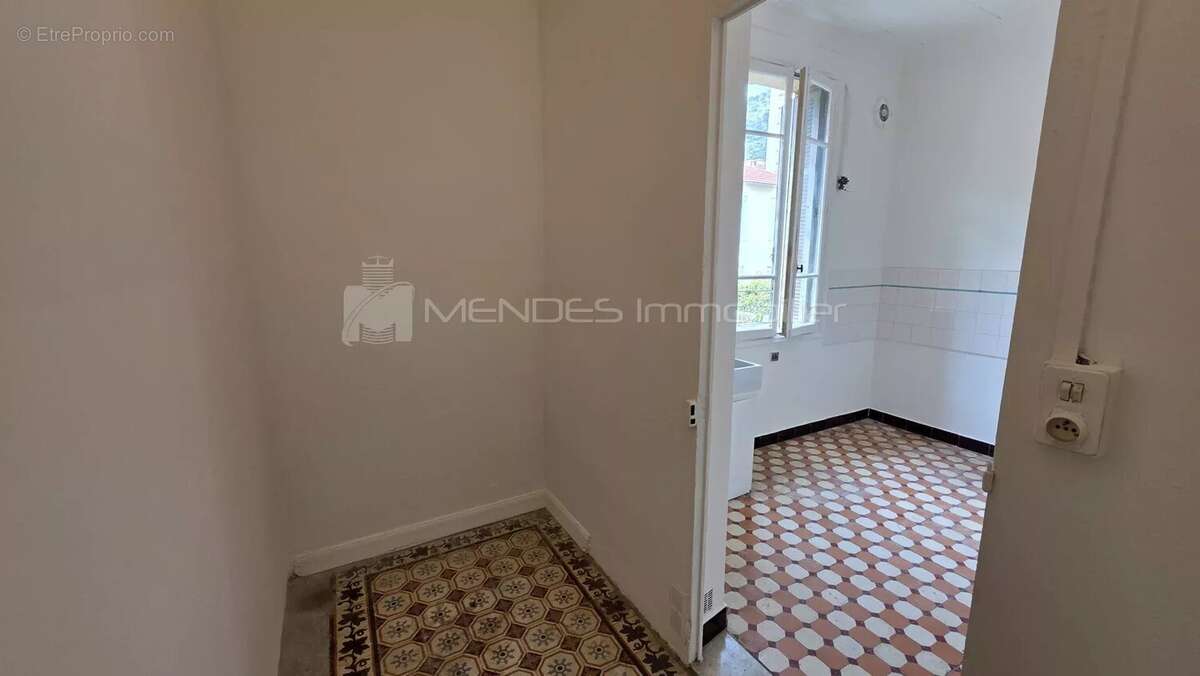 2 pieces ideal locatif dernier etage a beausoleil - photo 8