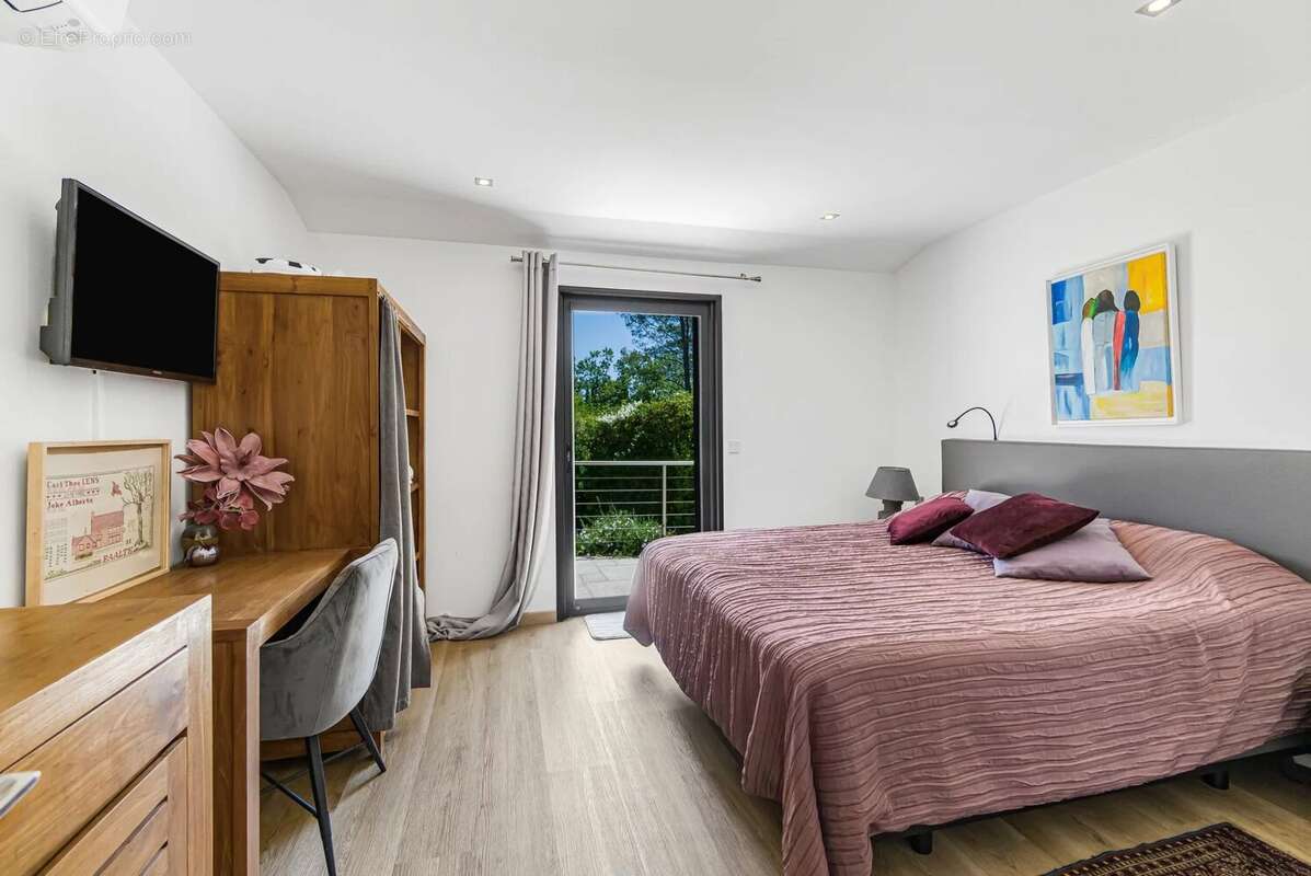 Villa d’exception à Tourrettes avec vue spectaculaire - photo 24
