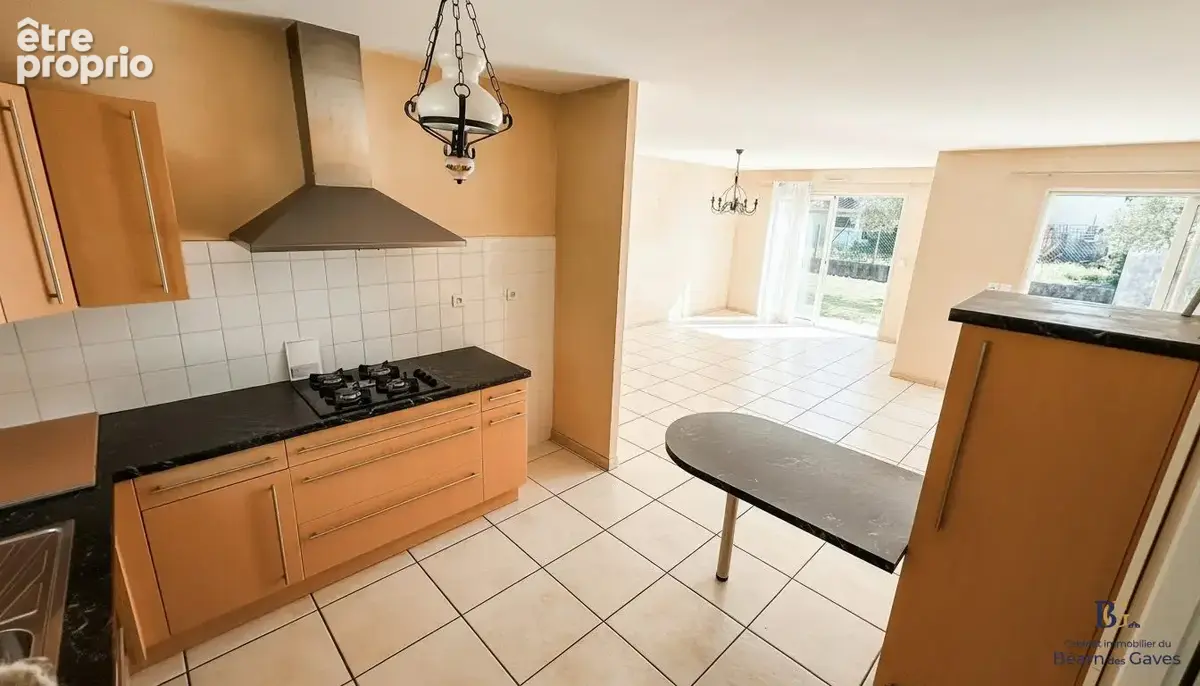 Maison 95 m² à Salies-De-Bearn  - photo 4