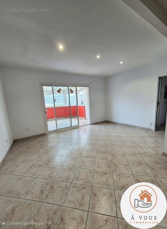 Salle à manger - Maison à MONTIVILLIERS