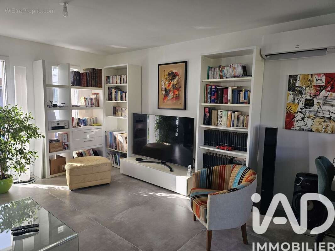 Maison 81 m² à La Clisse  - photo 2