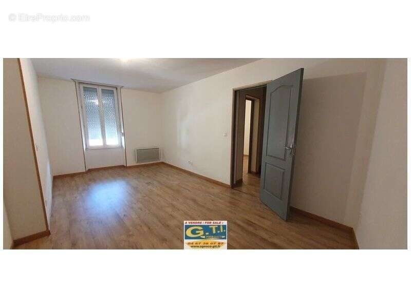 Commerce à SAINT-CHINIAN