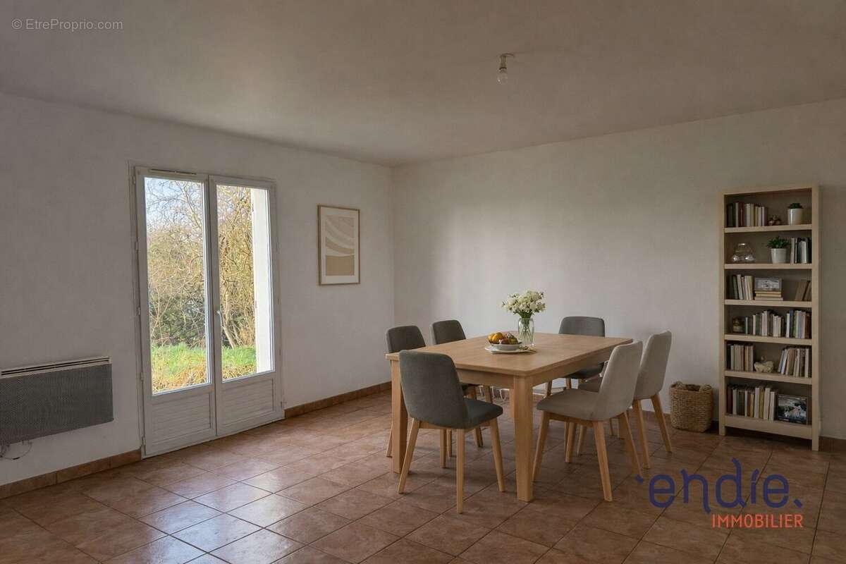 Maison à CHANTENAY-SAINT-IMBERT