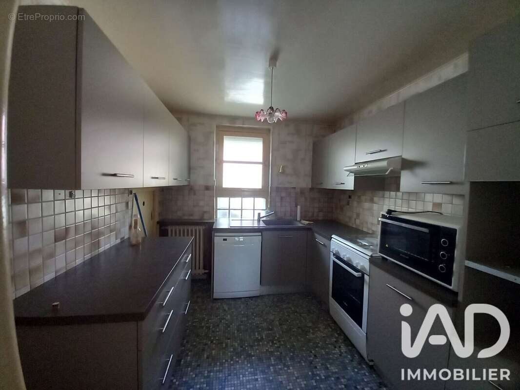 Maison 213 m² à Averton  - photo 5