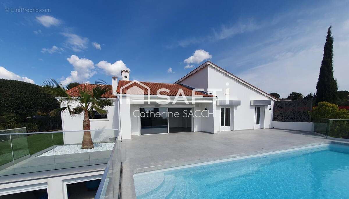 Photo 2 - Maison à SAINT-RAPHAEL