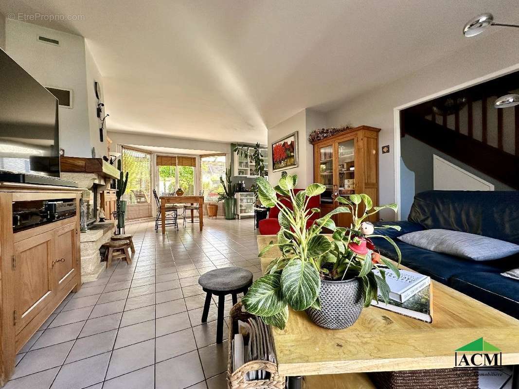 Maison à MERY-SUR-OISE