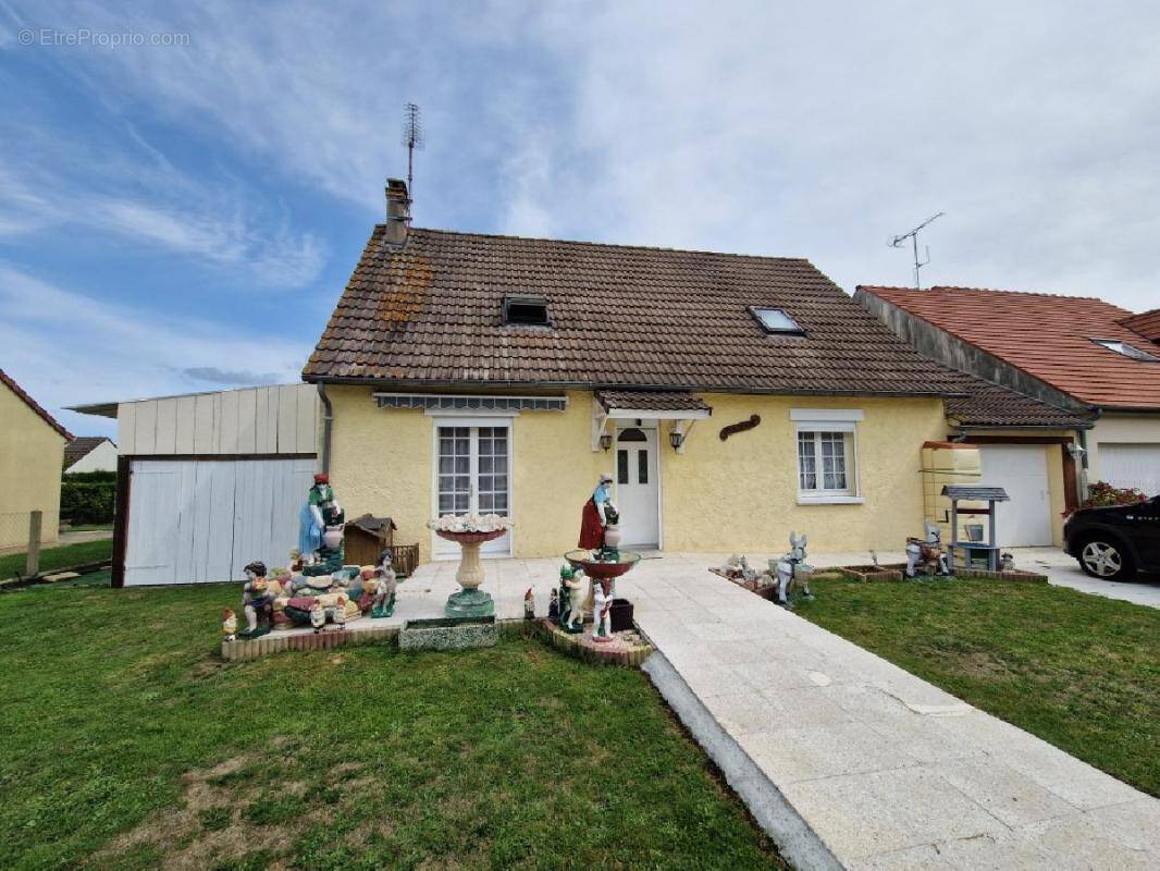 Maison à SENONCHES