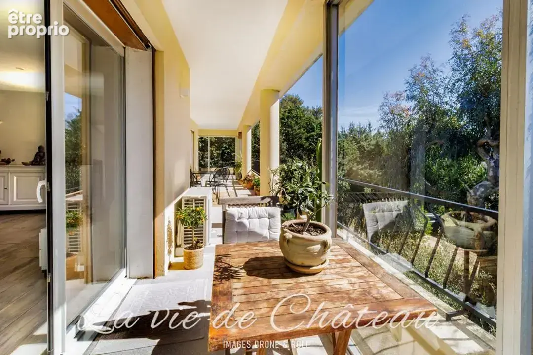 Appartement 4 pièces 114 m² à vendre à Sanary-Sur-Mer (83110) - photo 2