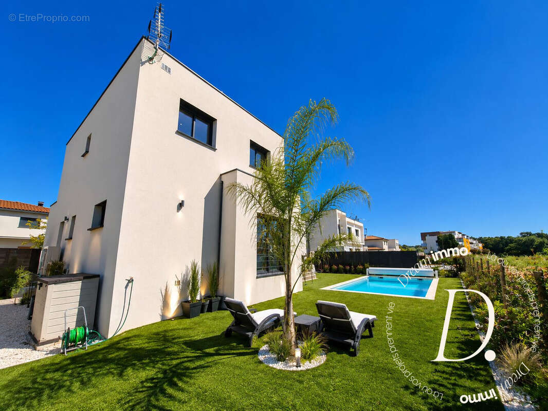 Maison à SAINT-CYPRIEN