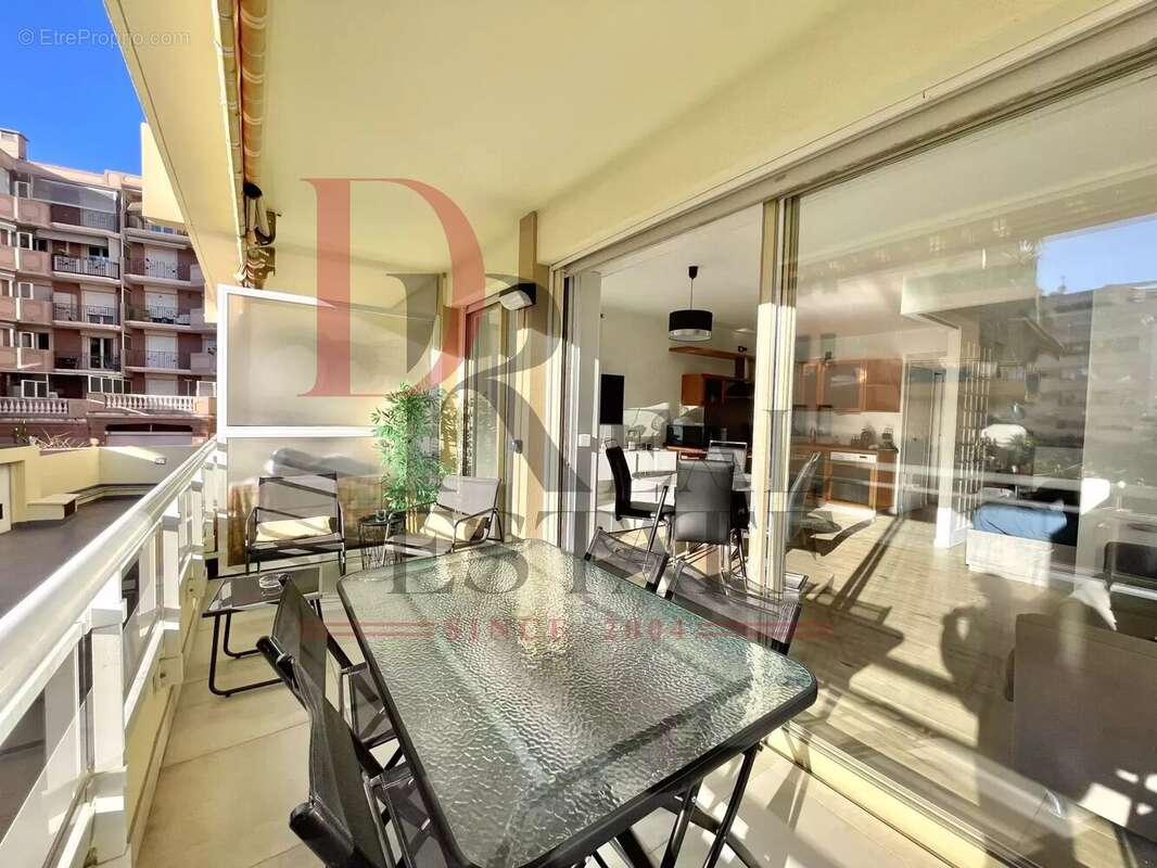 Appartement à ROQUEBRUNE-CAP-MARTIN
