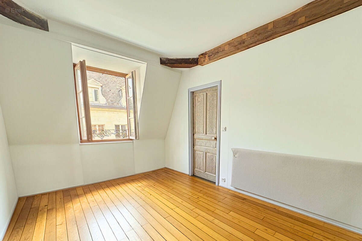 Appartement duplex de caractère à vendre - Dijon Centre Historique - 2 chambres - Hôtel particulier 107,33 m² au sol - photo 8