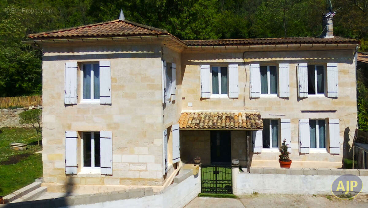 Maison à SAINT-MICHEL-DE-FRONSAC
