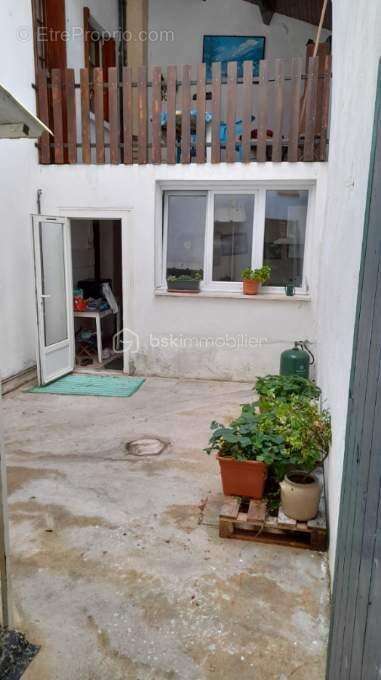 Maison à VERTEUIL-SUR-CHARENTE