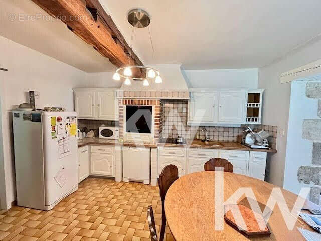 Maison 251 m² à Trainou  - photo 9