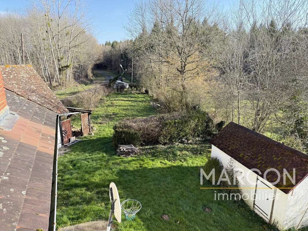 Maison à CHAMBON-SAINTE-CROIX