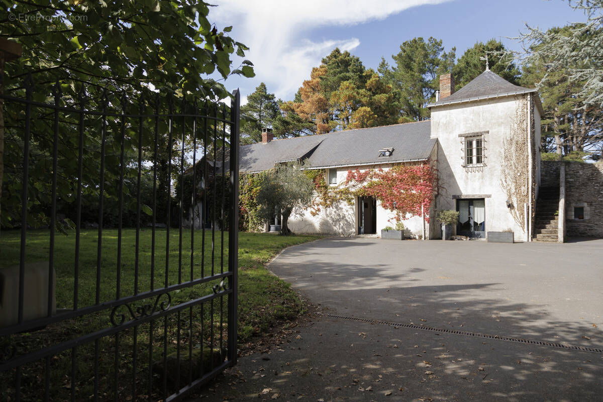 Maison à GRANDCHAMPS-DES-FONTAINES