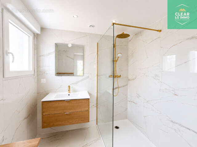 Maison rénovée 5 pièces avec jardin Clouange - photo 2