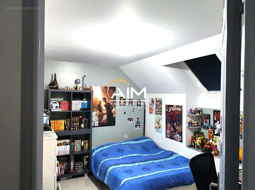 Maison à SAINT-DENIS-LES-PONTS