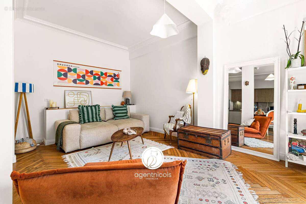 Nice // libération : 2 pièces / entièrement rénové / bourgeois / exceptionnelle terrasse - photo 19