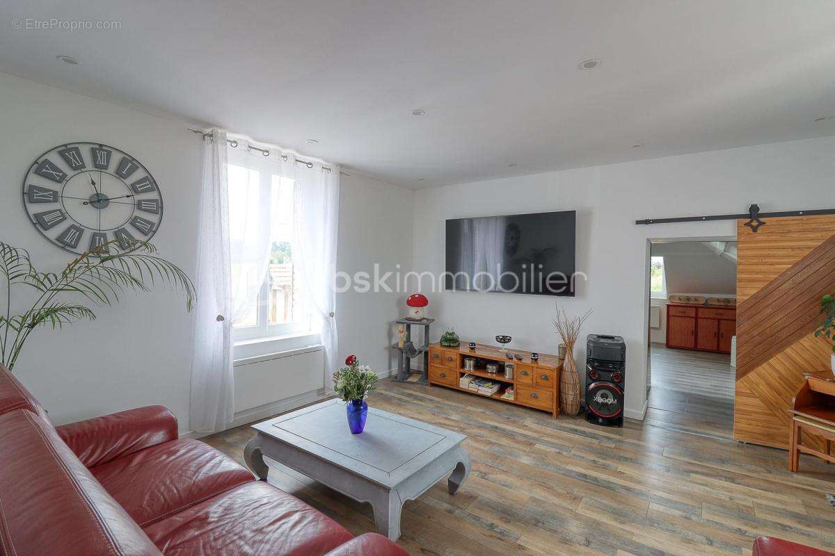 Ensemble Immobilier 178 m²  entiérement rénové : Habitation + Commerce en activité - photo 13