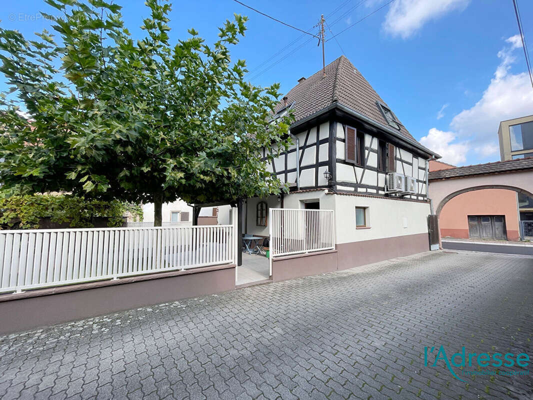Maison à SAINTE-CROIX-EN-PLAINE