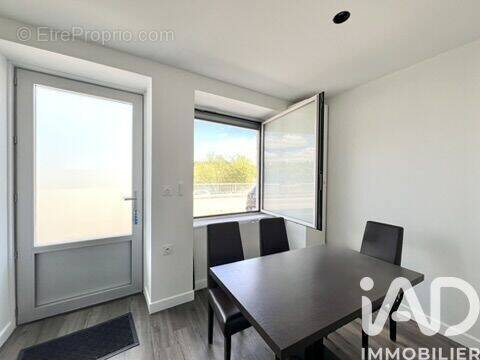 Photo 1 - Appartement à ALBIGNY-SUR-SAONE