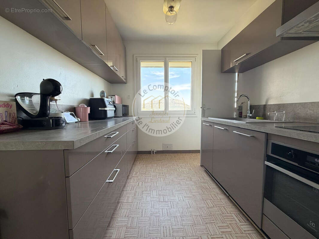Appartement à MARSEILLE-9E