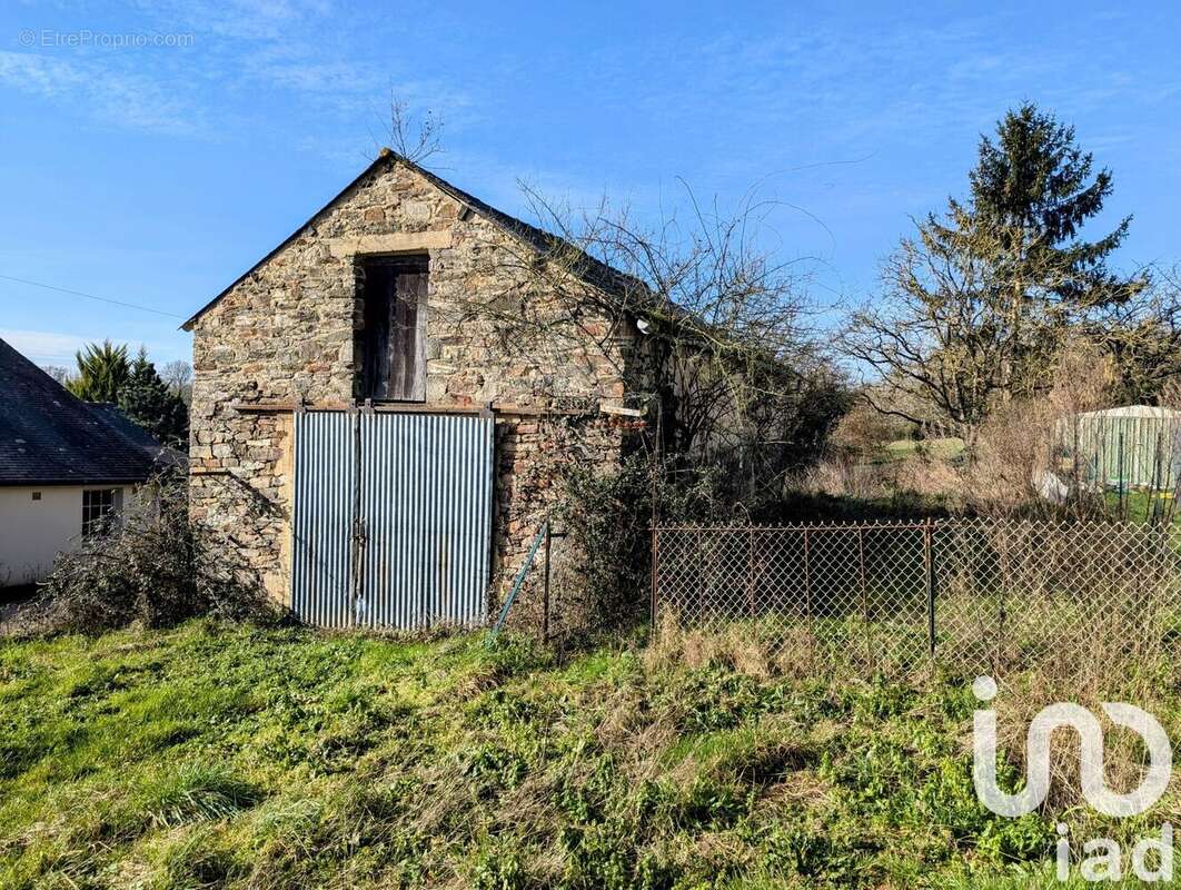 Photo 9 - Maison à LA CHAPELLE-DE-BRAIN