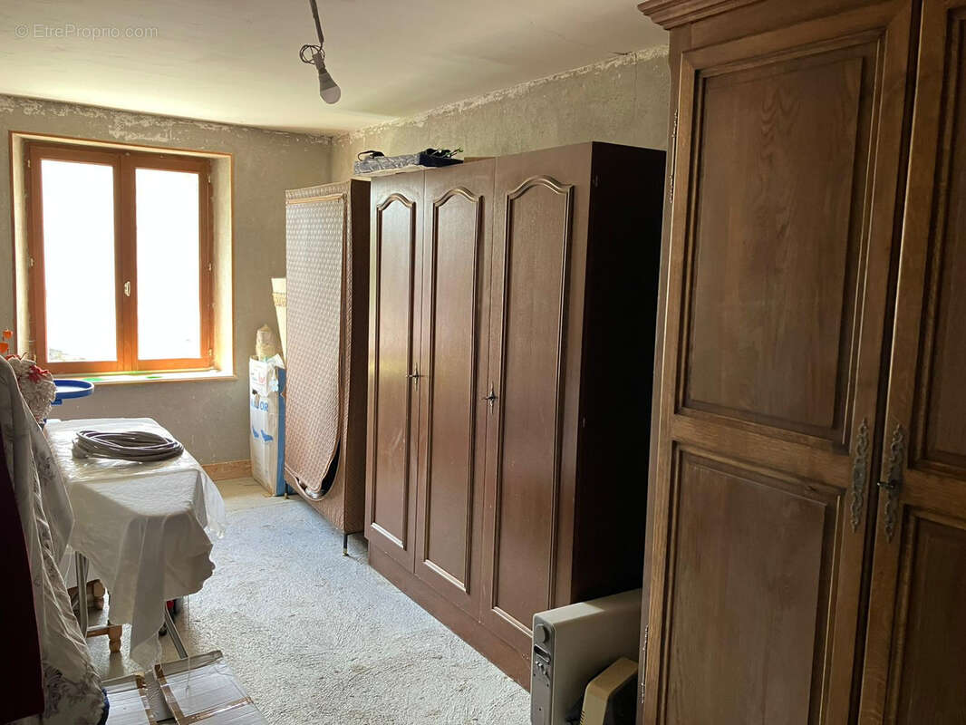 Maison à SAINT-MARCEL-EN-MARCILLAT