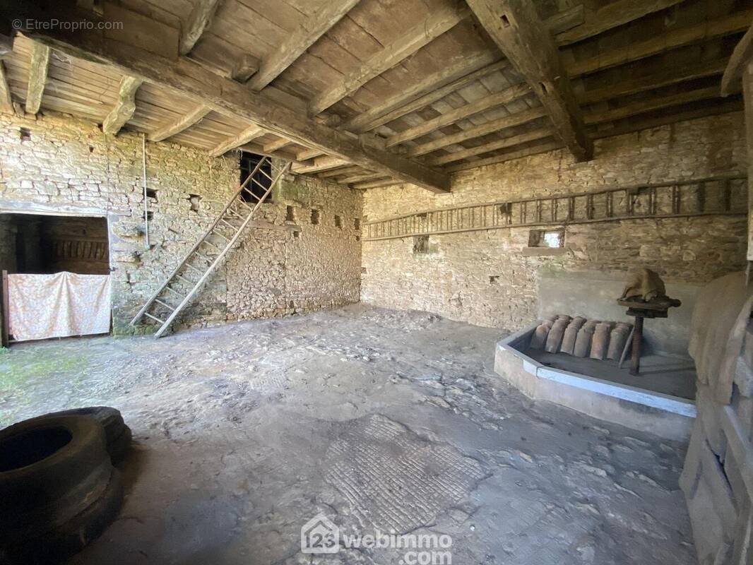 beau volume - Maison à SIGOURNAIS