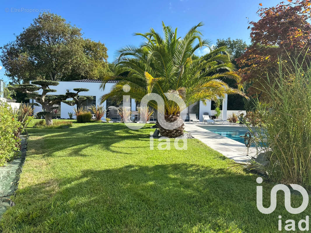 Photo 2 - Maison à MEDIS