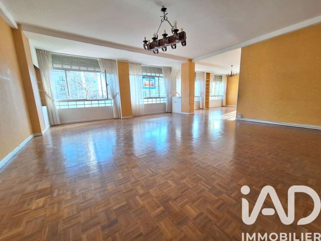 Photo 2 - Appartement à VALENCIENNES