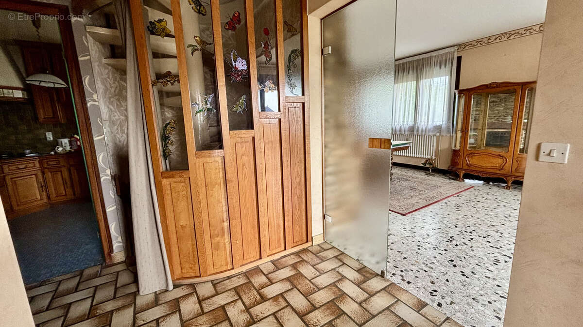 Maison à VAILLY-SUR-AISNE